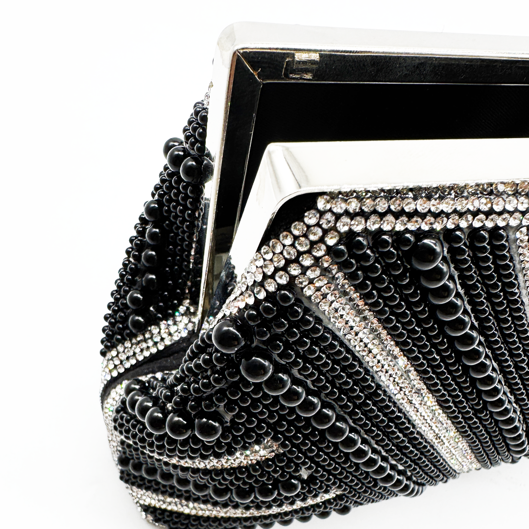Chevron In pearls