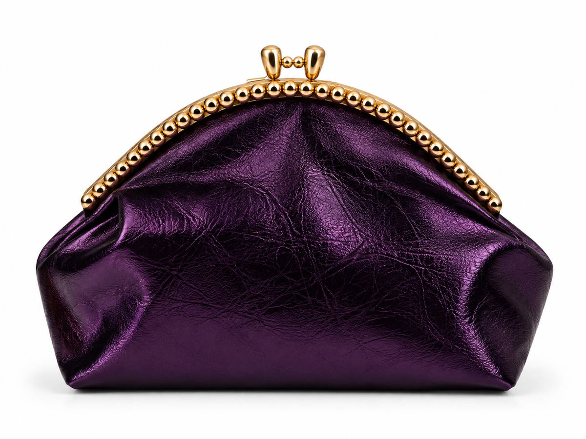 The Noelle clutch