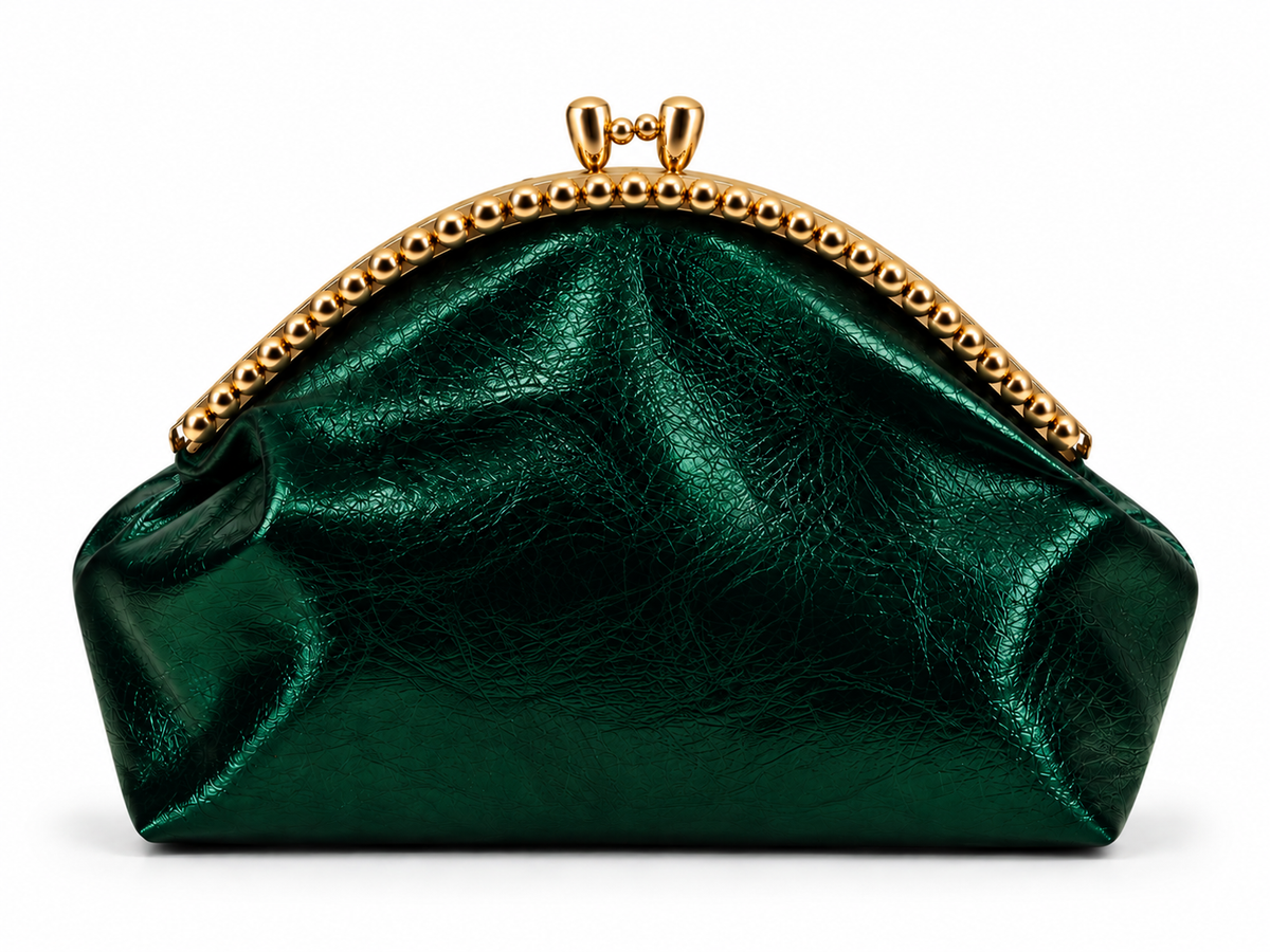 The Noelle clutch