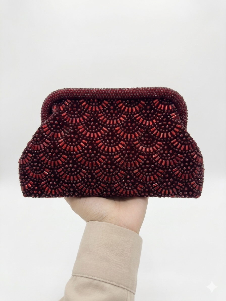 The Versailles clutch