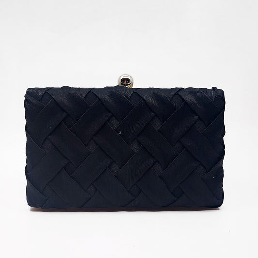 The Woven Clutch